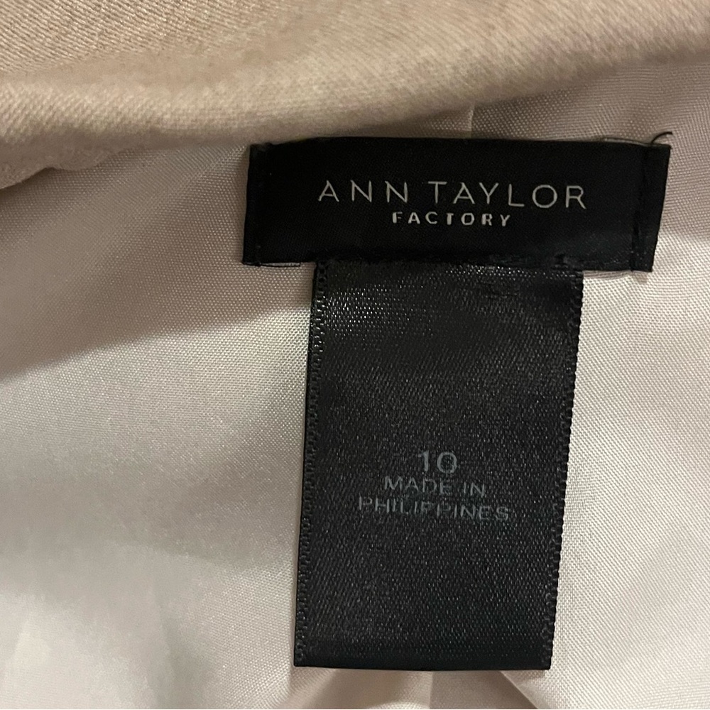 Ann Taylor  Cream Stretch TwillBlazer, lined, size 10 - Picture 4 of 10